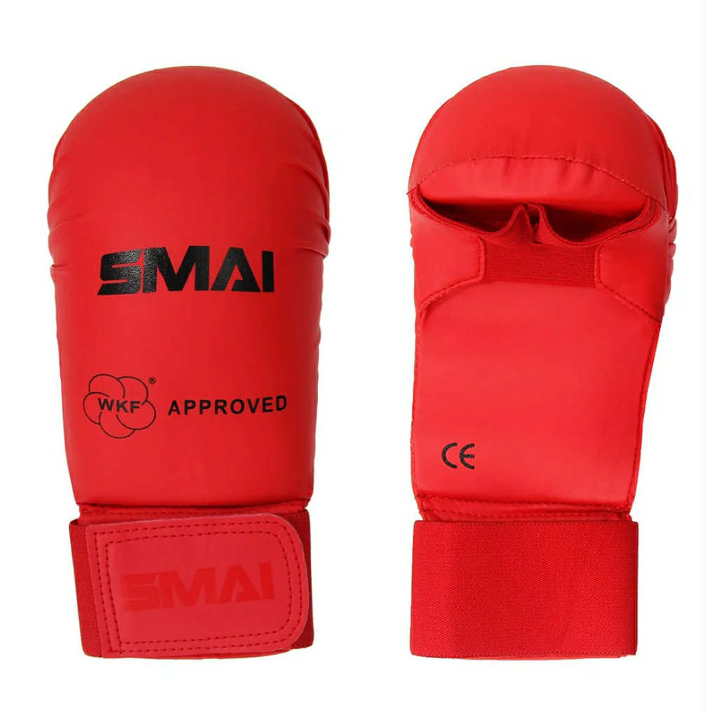 WKF KARATE HANSKER - UTEN TOMMEL BESKYTTELSE og WKF LEGG OG VRISTBESKYTTER - KARATE